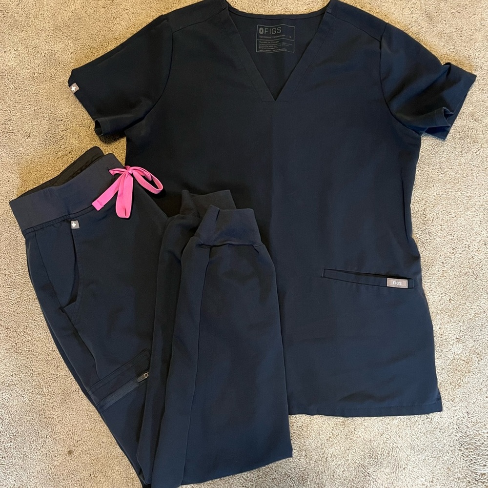 Figs Night Sky Zamora Joggers and Catarina too size small